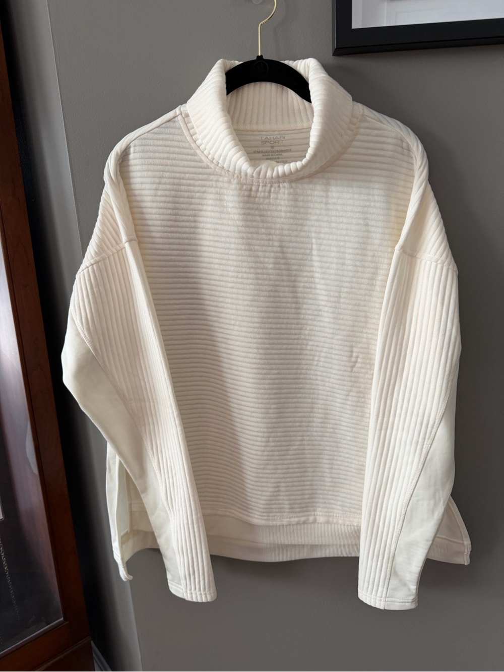 Tahari Sport Cream Ribbed Cowl Neck Pullover Sweatshirt. Medium